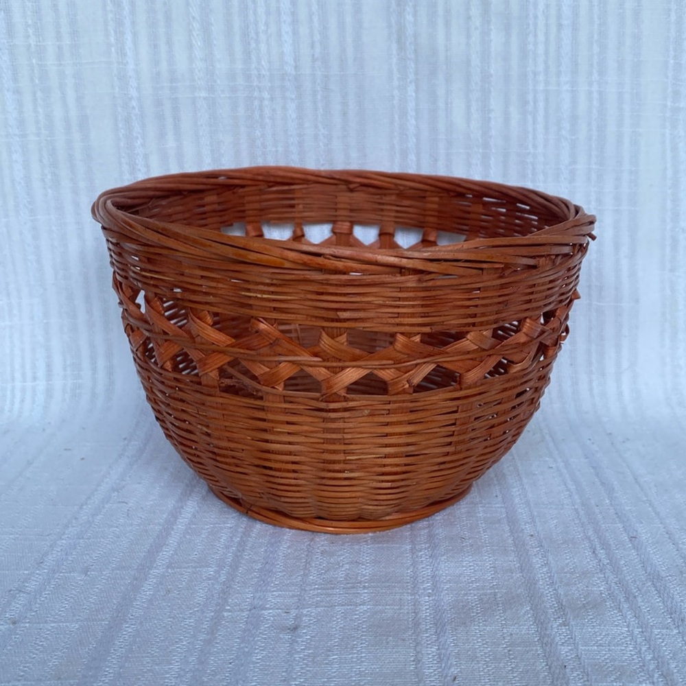 Sweet Little Round Basket in Reddish-Orange